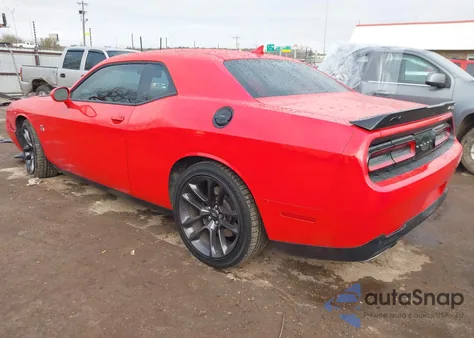 2023 Dodge Challenger R/T Scat Pack z USA, uszkodzony, nr VIN 2C3CDZFJ9PH629837